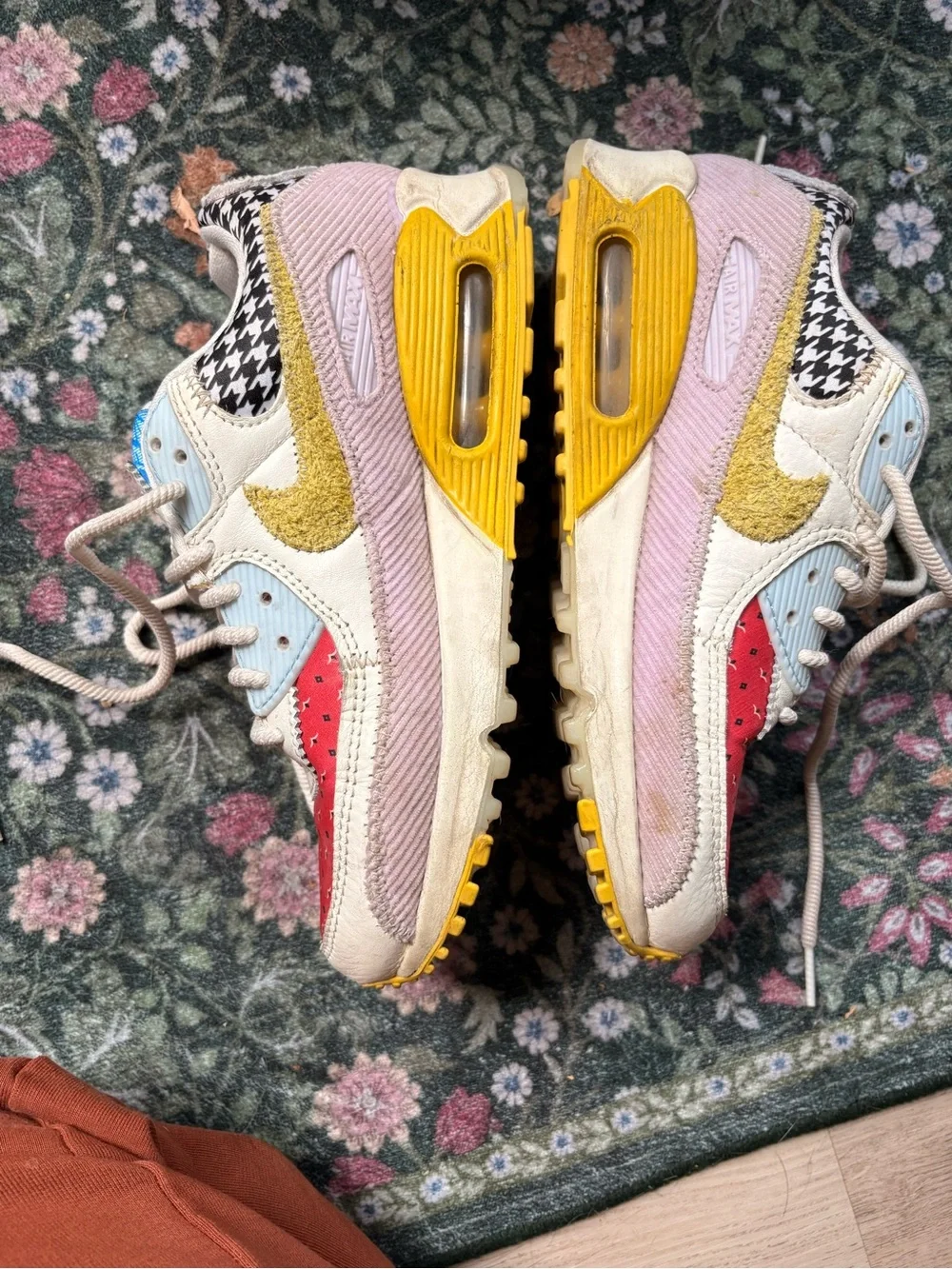 Nike vibrant kids
